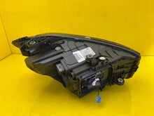 Laden Sie das Bild in den Galerie-Viewer, Frontscheinwerfer Mercedes-Benz W206 A2069062903 LED Links Headlight SCH6359485299fy