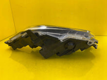 Laden Sie das Bild in den Galerie-Viewer, Frontscheinwerfer Toyota 4 Yaris LED Rechts Scheinwerfer Headlight SCH7002010329mn