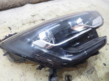 Laden Sie das Bild in den Galerie-Viewer, Frontscheinwerfer Renault Megane IV 260100663R LED Rechts Scheinwerfer Headlight