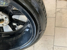 Laden Sie das Bild in den Galerie-Viewer, 1x Alufelge 17 Zoll 7.0" 4x108 32ET Glanz Schwarz 9825165080 Peugeot Rim Wheel FEL7951159731xm