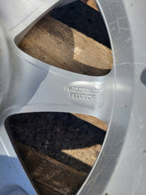 Load image into Gallery viewer, 1x Alufelge 15 Zoll 6.0&quot; 4x108 23ET 9673773577 Peugeot Rim Wheel