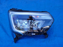 Laden Sie das Bild in den Galerie-Viewer, Frontscheinwerfer Opel Movano B 260105567R Rechts Scheinwerfer Headlight SCH5415845652rl