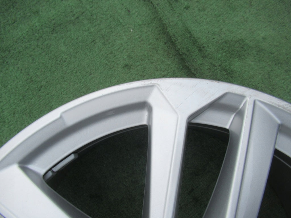1x Alufelge 17 Zoll 6.5" 5x112 43ET Glanz Silber 8Y0601025L Audi A3 Rim Wheel FEL8485600752kr