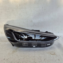 Laden Sie das Bild in den Galerie-Viewer, Frontscheinwerfer Ford Focus NX7B-13E16-AK Full LED Rechts Headlight SCH3397190863um