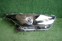 Load image into Gallery viewer, Frontscheinwerfer Toyota Yaris Rechts Scheinwerfer Headlight