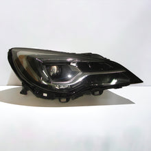 Load image into Gallery viewer, Frontscheinwerfer Opel Astra 39077807 662588500 LED Rechts Headlight