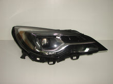 Load image into Gallery viewer, Frontscheinwerfer Opel Astra 39077807 662588500 LED Rechts Headlight