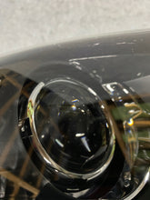 Laden Sie das Bild in den Galerie-Viewer, Frontscheinwerfer Citroën C4 Picasso II 96759751 Xenon Rechts oder Links