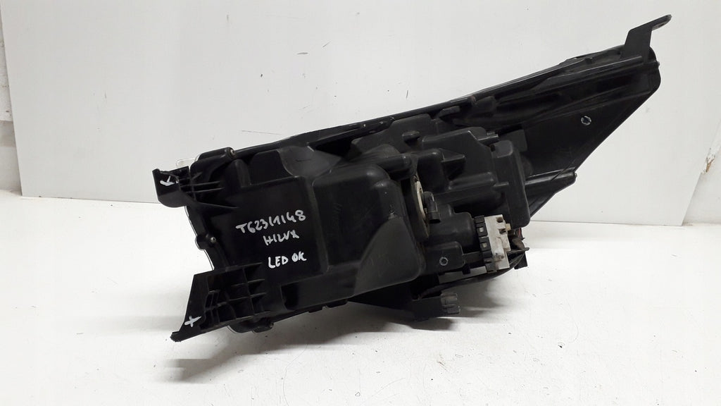 Frontscheinwerfer Toyota Hilux VIII TOM4525 Full LED Rechts Headlight SCH1772415160is