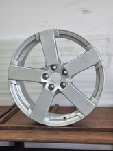 Load image into Gallery viewer, 1x Alufelge 17 Zoll 7.0" 5x100 43ET 6J0071493 Seat Cordoba Fabia Rim Wheel FEL6229870763oz
