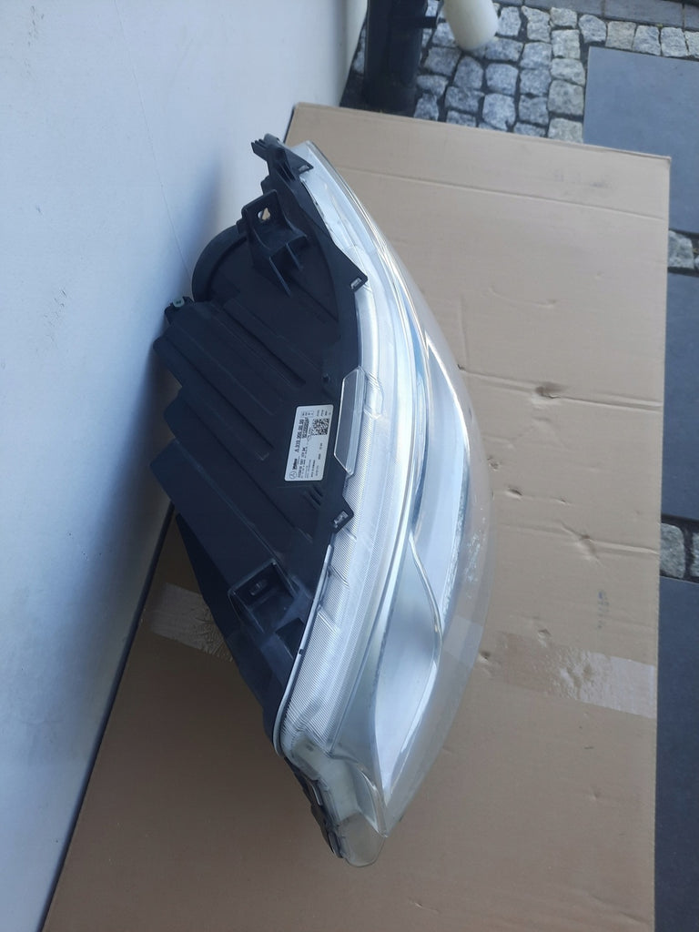 Frontscheinwerfer Mercedes-Benz Sprinter A9109060000 Links Headlight