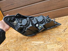 Laden Sie das Bild in den Galerie-Viewer, Frontscheinwerfer Kia Ceed 92101-1H Links Scheinwerfer Headlight