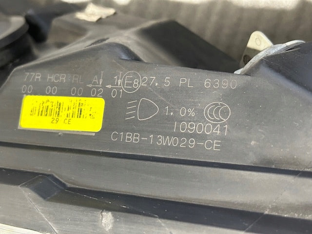 Frontscheinwerfer Ford Fiesta C1BB-13W029-CE Ein Stück (Rechts oder Links)