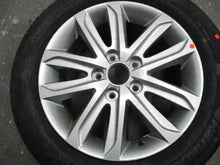 Load image into Gallery viewer, 1x Alufelge 16 Zoll 6.5&quot; 5x114.3 52910-3X700 Hyundai Elantra Rim Wheel