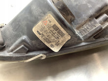 Laden Sie das Bild in den Galerie-Viewer, Frontscheinwerfer Ford Galaxy 6M2113D153 Ein Stück (Rechts oder Links) Headlight SCH1240866846vh