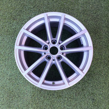 Laden Sie das Bild in den Galerie-Viewer, 1x Alufelge 17 Zoll 7.5" 5x112 30ET 6883520 BMW 3 G21 G20 Rim Wheel FEL4889752193qg