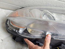 Laden Sie das Bild in den Galerie-Viewer, Frontscheinwerfer Volvo V70 S80 31353533 Xenon Rechts Scheinwerfer Headlight SCH8843651709iy