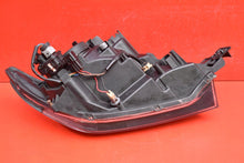 Laden Sie das Bild in den Galerie-Viewer, Frontscheinwerfer Mitsubishi Outlander I P3278L Ein Stück (Rechts oder Links)