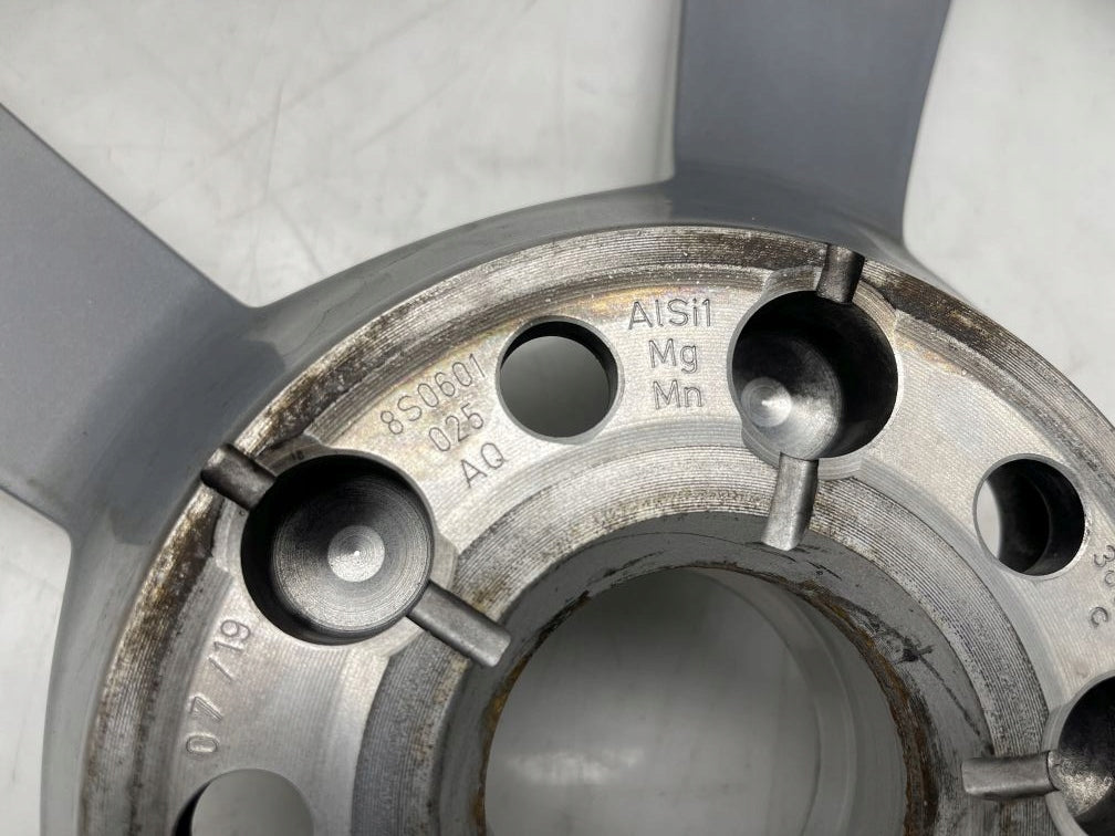 1x Alufelge 19 Zoll 9.0" 5x112 52ET 8S0601025AQ Audi Tt Rim Wheel FEL8635005043vi