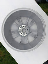 Load image into Gallery viewer, 1x Alufelge 17 Zoll 5E0601025BG Skoda Octavia Iii Rim Wheel FEL4938769842al