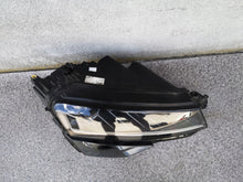 Laden Sie das Bild in den Galerie-Viewer, Frontscheinwerfer Skoda Karoq 57B941016D LED Rechts Scheinwerfer Headlight SCH5060548136dy