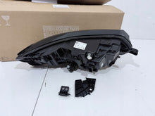 Laden Sie das Bild in den Galerie-Viewer, Frontscheinwerfer Renault Megane E-Tech 260601764R LED Links Headlight SCH3382804452rp
