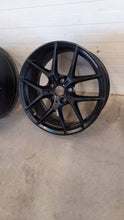 Load image into Gallery viewer, 1x Alufelge 18 Zoll BMW 1 F40 Rim Wheel FEL7041989132pa