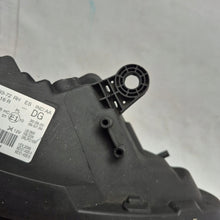 Laden Sie das Bild in den Galerie-Viewer, Frontscheinwerfer Renault Scenic 260105116R Rechts Scheinwerfer Headlight SCH8098321802vx