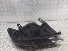 Laden Sie das Bild in den Galerie-Viewer, Frontscheinwerfer Ford Focus 8M51-13D153-CD Ein Stück (Rechts oder Links) SCH7061618701av