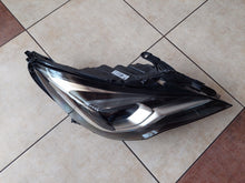Laden Sie das Bild in den Galerie-Viewer, Frontscheinwerfer Opel Astra 39158010 Full LED Rechts Scheinwerfer Headlight