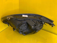 Load image into Gallery viewer, Frontscheinwerfer BMW 5 E60 E61 7044672-05 Xenon Rechts Scheinwerfer Headlight SCH1749045798ek