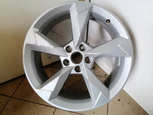Load image into Gallery viewer, 1x Alufelge 19 Zoll 7.0" 5x112 43ET Glanz Silber 83A601025N Audi Q3 Rim Wheel FEL7037012137lc