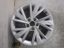 Laden Sie das Bild in den Galerie-Viewer, 1x Alufelge 17 Zoll 8.0" 5x112 46ET Glanz Silber 8Y0601025D Audi A3 Rim Wheel FEL1785337616hq