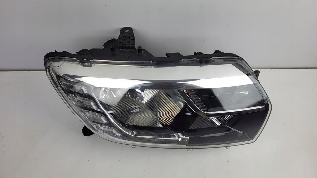 Frontscheinwerfer Dacia Logan Sandero II 260103529R Rechts Headlight SCH3230067452jt