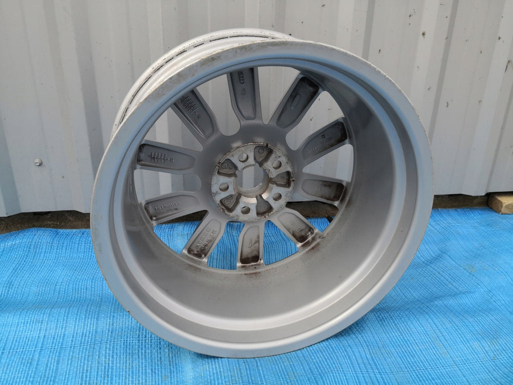 1x Alufelge 17 Zoll 7.5" 5x100 36ET Glanz Silber 8X0601025AL Audi A1 Rim Wheel