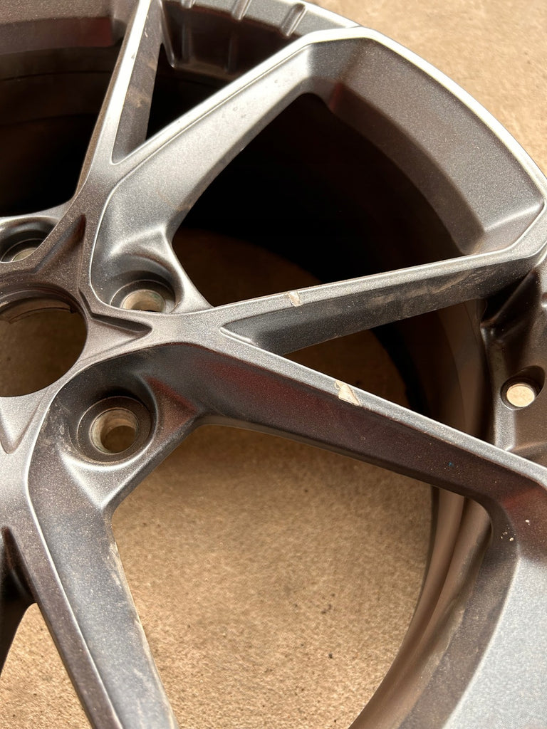 1x Alufelge 19 Zoll 8.0" 5x114.3 55ET 52910-S0200 Hyundai I30 Rim Wheel