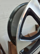 Laden Sie das Bild in den Galerie-Viewer, 1x Alufelge 18 Zoll 7.5&quot; 5x112 55ET N798018 Nissan Altima Elgrand Rim Wheel