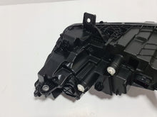Laden Sie das Bild in den Galerie-Viewer, Frontscheinwerfer Skoda Enyaq IV 5LB941016A LED Rechts Scheinwerfer Headlight