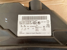 Laden Sie das Bild in den Galerie-Viewer, Frontscheinwerfer Skoda Superb III 3V1941016B Xenon Rechts Headlight