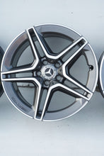 Load image into Gallery viewer, 4x Alufelge 18 Zoll 7.5&quot; 5x112 44ET Glanz Schwarz A2054019500 Mercedes-Benz W205