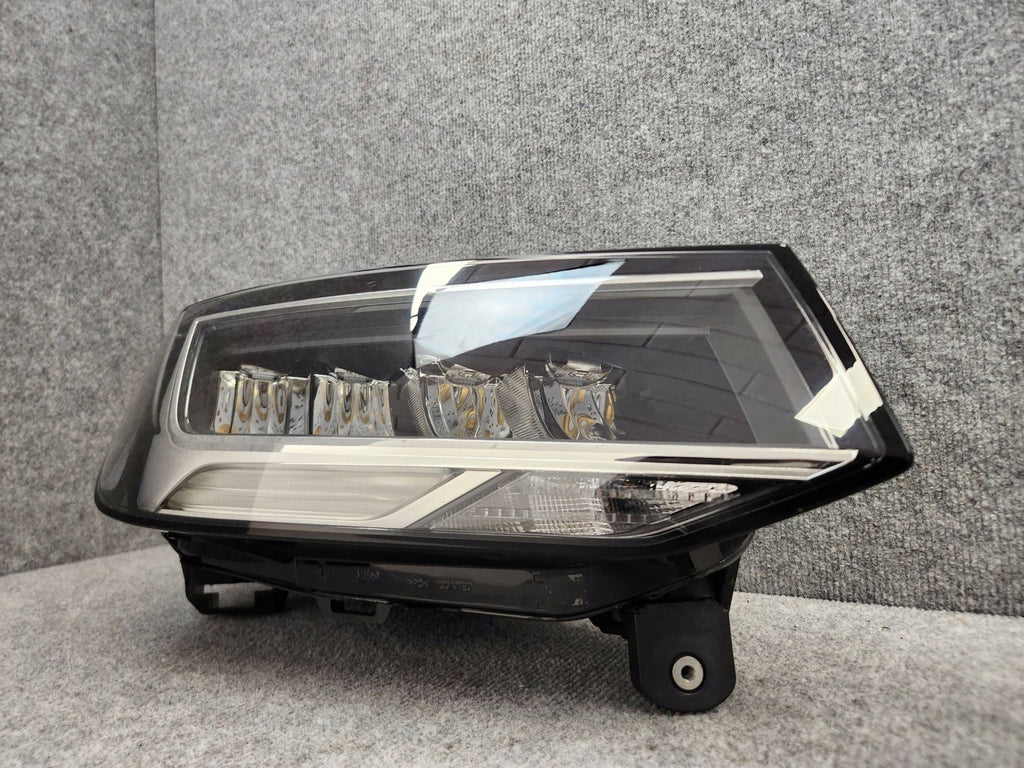 Frontscheinwerfer Audi Q2 81A941012 LED Rechts Scheinwerfer Headlight SCH5751787263qe
