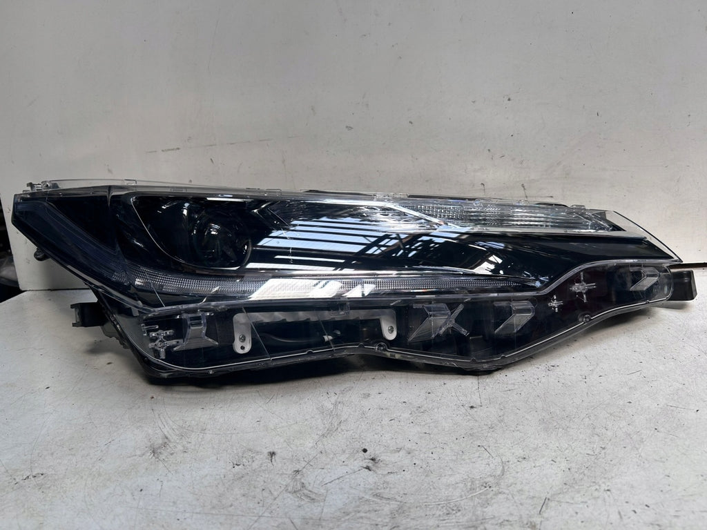 Frontscheinwerfer Toyota Corolla 81110-02L70 LED Rechts Scheinwerfer Headlight SCH2061298345gw