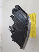 Load image into Gallery viewer, Frontscheinwerfer Hyundai I30 92102-2R000 Rechts Scheinwerfer Headlight SCH7764569462cv