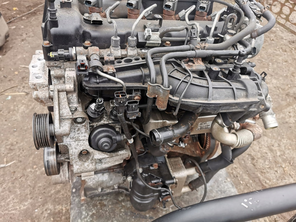Motor Hyundai Kia Ix35 Sportage D4HA 2.0 CRDI 2010 Diesel Engine Unkomplett