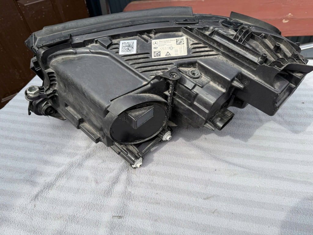 Frontscheinwerfer Mercedes-Benz W213 A2139067609 Q01ZGS001KOD 85122000 Rechts SCH3610676063xp