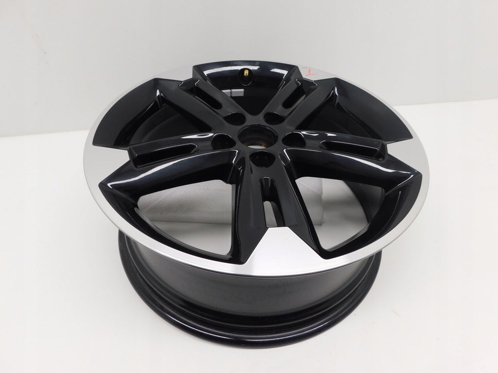 1x Alufelge 18 Zoll 7.0" 5x112 40ET Glanz Schwarz 81A601025AM Audi Q2 Rim Wheel FEL3683726940vw