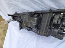 Load image into Gallery viewer, Frontscheinwerfer Toyota Yaris Full LED Rechts Scheinwerfer Headlight SCH7108671118ob