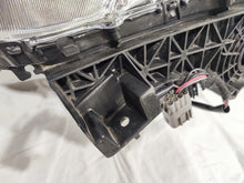 Laden Sie das Bild in den Galerie-Viewer, Frontscheinwerfer Mitsubishi Asx 467807970 Xenon Links Scheinwerfer Headlight