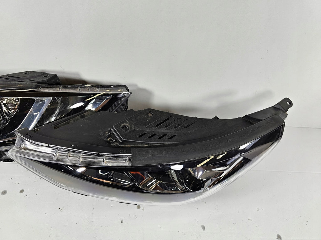 Frontscheinwerfer Hyundai I30 III G4921-64010 G4921-64020 Rechts oder Links SCH1418090492bf