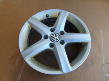 Load image into Gallery viewer, 1x Alufelge 16 Zoll 6.5" 5x112 42ET Glanz Silber 3AA071496 VW Passat B7 FEL8846263454ya